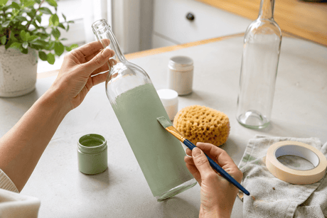 ¿Cómo pintar botellas de vidrio?